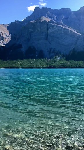 Explore the Beauty of a Serene Lakeside Scene