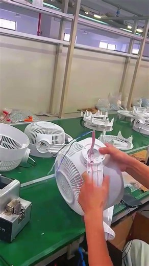 Smart Worker Technique: Assembling a Fan with a Simple and Very Creative Method. Cool! #Shorts