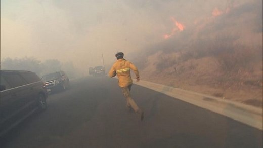 Firefighters battle blaze near Reagan National Library