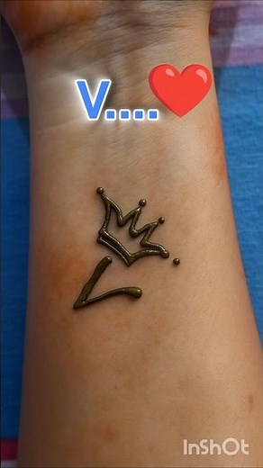 V ❤️ Letter mehndi design। Simple tattoo designs। Shorts #।trending।#viral#aesthetic#henna
