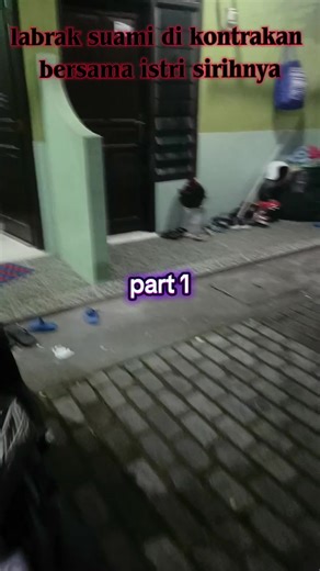 4 September saya sudah pernah menelfon wanita ini, saat itu hubungan mereka belum se jauh ini, wanita masih bersama suaminya, saya sudah beritahu, bahwa dia suami saya dan kami punya 2anak, singkat cerita, bukannya mereka sudahan, malah nekat yg perempuan ninggalin suami,yg laki² ninggalin istri dan anak, tidak pernah di nafkahi selama 6 bulan, pernah kirim uang 2x 500k dan 1jt, itupun anaknya minta untuk keperluan sekolah,setelah itu di blokir nomor kami, ini saya samperin untuk minta uang bero