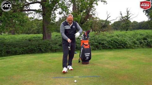 Trail wrist keys in the golf swing