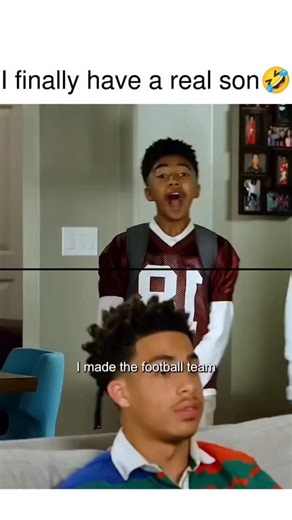 streamevoo on Instagram: "🎬 Series at a Glance Title: Black‑ish (stylized black·ish) Genre: Comedy‑Drama / Family Sitcom Creator: Kenya Barris Airing Info: ABC, September 24, 2014 – April 19, 2022 Seasons / Episodes: 8 seasons, 176 episodes (~22 min each) --- 🌟 Critical & Audience Reception Metacritic (S1): 77/100 (“Generally favorable”) **Rotten Tomatoes (Season 1–4):** S1: 87% S2: 88% S3: 90% S4: 84% IMDb: 7.3 / 10 (~26 K votes) Critics appreciated the show’s social commentary and family dyn