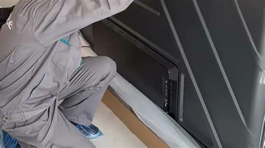 高端画质震撼来袭，智能影音新体验，畅享影院级视听盛宴，细节尽现，沉浸感十足。