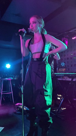 me and @cait.mckillop conversed with dove cameron last night #liveandmaddie #dovecameron #fyp #foryou