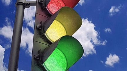 交通信号灯发光尺寸多大