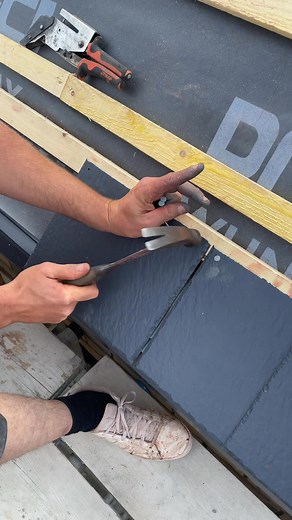 How to fit a slate eve #reelsviralシ #construction #roofing | Rj roofing