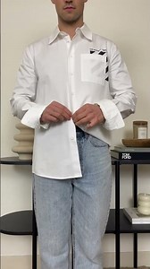 One side tuck-in method 👕 Guys this shirt hack is cool for Summer so SAVE FOR LATER ✌🏼 #fashion