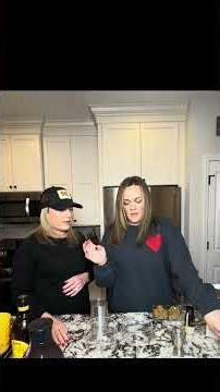 Two besties, one long workday, and the perfect post-work pick-me-up ☕🍸