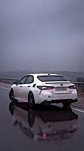 Discover the 2023 Toyota Camry Features and Specs