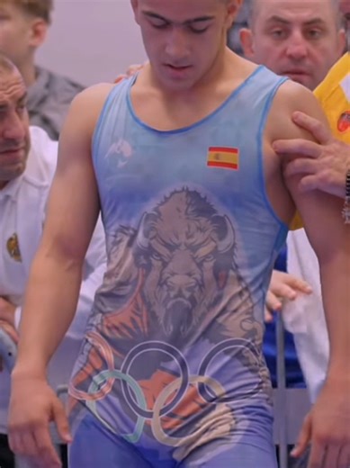 Impressive Wrestling Outfits and Moves by Boys