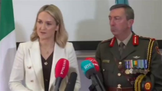 🚨 JUST IN: In a recent development, Irish Defence Minister Helen McEntee confirmed the Defence Forces are clearing fuel depot and port blockades amid fuel price protests. Irish people criticize the government for using the military against peaceful protesters.