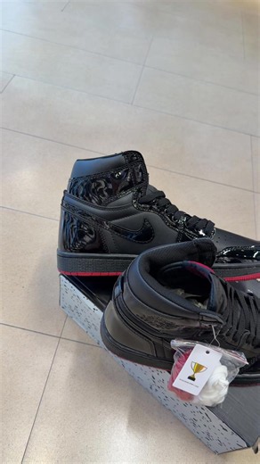 New model Jordan 1👌🔥 nr:36,37,38,39,40,41,42,43,44 #jordan1 #MATHU #foryoupage #STIL #viralvideo