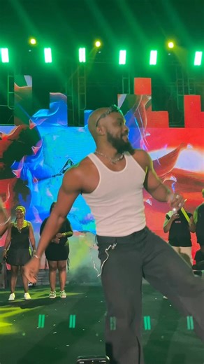 Mr. Drew delivers an electrifying performance at KiDi’s #LikorOnTheBeach #LifestyleTV #GBC #mrdrew | LifeStyle TV