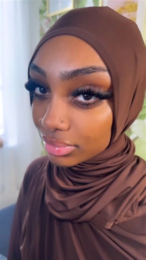 Get Glamorous with Volume Set and Mixed Lashes | Philly Lash Specials