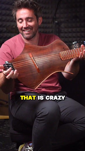 906K views · 17K reactions | https://bit.ly/3IBYAes |  “That is CRAZY how light it is!” Nathaniel sits down with Jamie Gale from Boutique Guitar Showcase to dig into Sankey Guitars and the rest of the Boutique Guitar Showcase enTour 2025. Full details now on the Soundboard Blog! | Chicago Music Exchange | Facebook