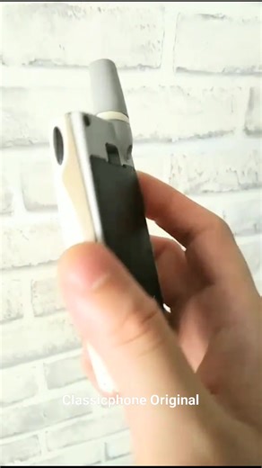 Ericsson T39 Rose White เสากระโดงฉลามในตำนาน มือถือที่มีเทคโนโลยี bluetooth รุ่นแรกของโลก มือถือฝาฟลิบเรือธงรุ่นสุดท้ายก่อนการมาของยุคมือถือจอสีของ ericsson T68 ClassicPhone Original #ericsson #t39 #มือถือเก่า #มือถือในตำนาน #ของสะสม | ClassicPhone Original