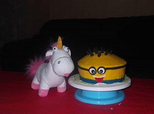 Gâteau "minion" - Gaga d'arts créatifs