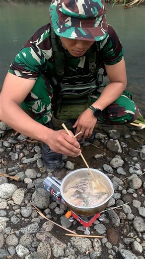 Fish fighter survival techniques and how to cook them.