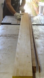 Easiest Way to Straight Line Cut #woodworking #woodcutting #woodcuttingtips #straightcut #woodshoptips | Woodwork Junkie