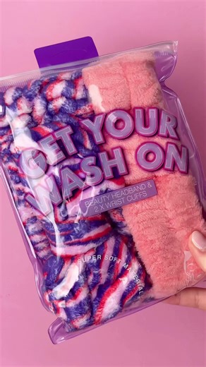 keep your hair off your face and stop water spilling down your arms with our beauty headband and wrist band set! 💝 #kidsfun #superrandomstuff #fyp #kidshair #kidsbeauty #kidsmakeup #headband #wristband