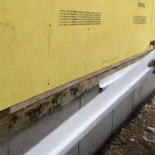 Starting a siding row. A few people have asked how I start my siding rows and how the home made starter strip works. I did this quick mock up today to show it. We can purchase metal starters here from our suppliers, I choose to make my own on the brake with scrap. I don’t snap lines typically though that’s one way to do it. I simply measure off the bottom of the rim board because that board is consistent around the entire house. If you are a DIYer, you really don’t need much for tools to install