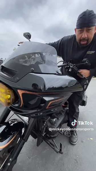 Dynojet Powervision tune. Star racing cam. 2 into 1 Two Brothers Racing Exhaust. Made a 117 hp 125 lbs torque. Stock throttle body. S&S lifter blocks. Screaming eagle cam bearing. Get your bike in my shop to go faster on your Harley. #harley #lowriderst #harleydavidson Screaming eagle pushrods