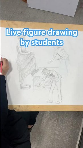 4:15th Live figure drawing in action—lines, gestures, and learning captured in real time by students