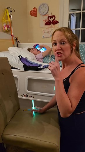 Kick Me Prank 🤣😂 #pranks #viral #mrdegree #trending #comedy #funny #love #shorts #prank | The Feedcast