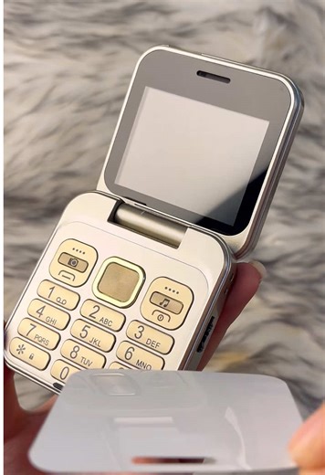 FUFFI Mini Flip Phone #fentysuperbrandday #tiktokshop #christmasgiftideas #smartphone #tiktokshopblackfriday