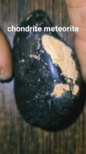 meteorite rock #gemstones #naturalamethyst #topazrocks #meteor #gemstone #gemquality