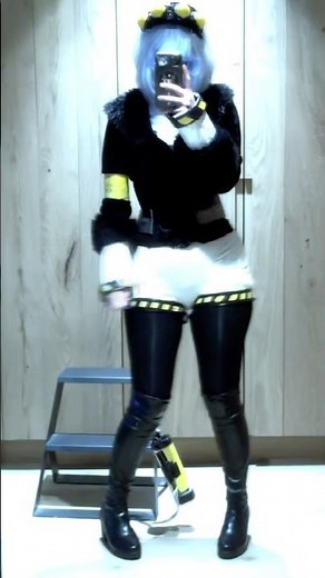 Murder drones cosplay #costume #cosplay #anime #cosplayer #dance #vmurderdrones #serialdesignationv