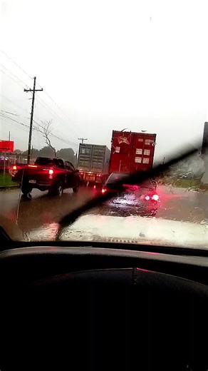 #502🇬🇹 #guatemala #piloto #lluvia #asifue