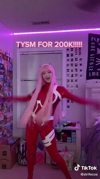 Darling in the Franxx Zero Two Cosplay