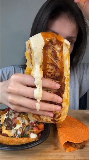 Taco Bell Pepper Jack Steak Nacho Fries & Grilled Cheese Burrito 🌶️🧀 | ASMR Mukbang #shorts #asmr
