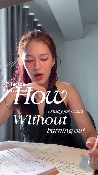 This is how I study for hours without burning out 🧾👩🏻‍💻 You’ve probably heard all this before. But knowing ≠ doing. 1. Stay away from distractions And yes, I mean your phone. One notification → one check → endless scrolling. It used to kill my flow. Now? → I use timelapse when I study - it keeps me off my phone and records my hard work. → I always turn on Do Not Disturb - just set exceptions for family if you’re worried about emergencies. 2. Use time intervals that SUIT YOU Pomodoro? 52/17? 