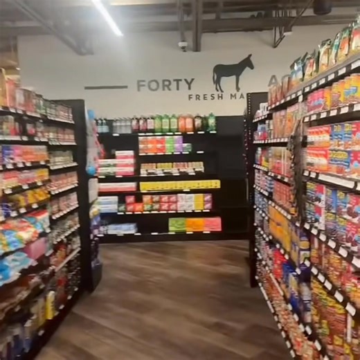 1.7M views · 158K reactions | Black Woman Fired from Microsoft Decides to Open Chicago’s Only Black-Owned Grocery Store #blackgirlsrock #blackownedbusiness #blackowned : @Forty Acres Fresh Market | Dante Lee | Facebook