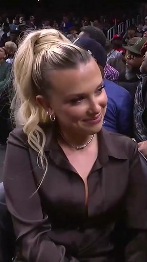 Welcome to the #NBA Eleven 🧡 Millie Bobby Brown (or Eleven) was spotted at her first NBA game ever in ATL! #StrangerThings #MillieBobbyBrown #NBACelebRow #basketball #Atlanta #Hawks
