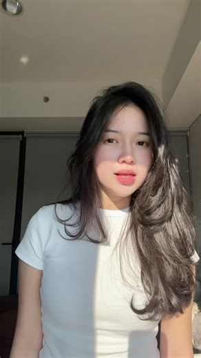 ren (@erennnnjuslim)’s video of Make Up Transformation