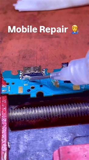 Mobile Repair 🧑‍🔧 on Instagram: "Mobile repair 👩‍🔧"
