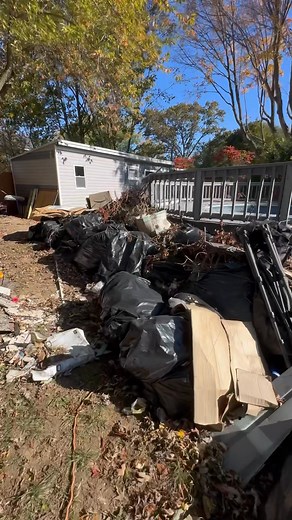 Backyard Clean Up! . . . . #junkremoval #cleanups #junk #hauling #recycle #realestate #demolition #junkremovalservice #construction #trash #trashremoval #wastemanagement #recycling #garbage #dumpster #junkhauling #junkremovalservices #dumpsterrental #renovation #rubbishremoval #cleanouts #waste #realtor #rubbish #cleanout | Junk ina Box