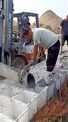 Concrete foundation construction for solar power generation