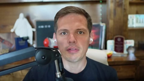 AI lets you start this Amazon side hustle in minutes