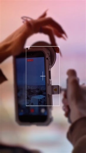 Anna Anuka | Making life more colorful through every shot 🌟🎨📱@Neewer Description 1. NEEWER PA143 PA144 Phone Cage compatible with iPhone 17 Pro and... | Instagram