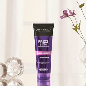 3.4K views · 17 reactions | Repariere dein strapaziertes Haar und gib ihm Geschmeidigkeit mit unserem Wunder-Reparatur Conditioner! Wir freuen uns auf dein Feedback... https://jfrieda.de/2SPbOWY | John Frieda DE | Facebook