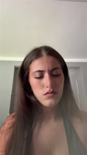Alicia Keys singing cover — No One (short clip)