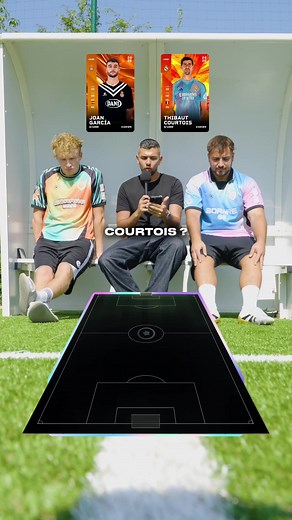 Voyons s’ils peuvent se mettre d’accord pour construire la meilleure line up possible @Pitch Addict #sorare #football 😉🤝