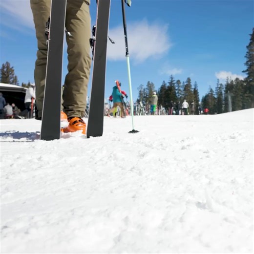 With locations at every base, free storage, and easy transfers, Four Mountain Sports is your go-to for rentals that move with you. | Aspen Snowmass