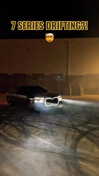 BMW 7 Series Wasn’t Supposed to Drift Like This 🤯 #shorts #bmw #bmw7series #luxury #drifting #viral