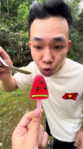 Discover the mysterious flavors of chili watermelon and other delicious dishes with your family!